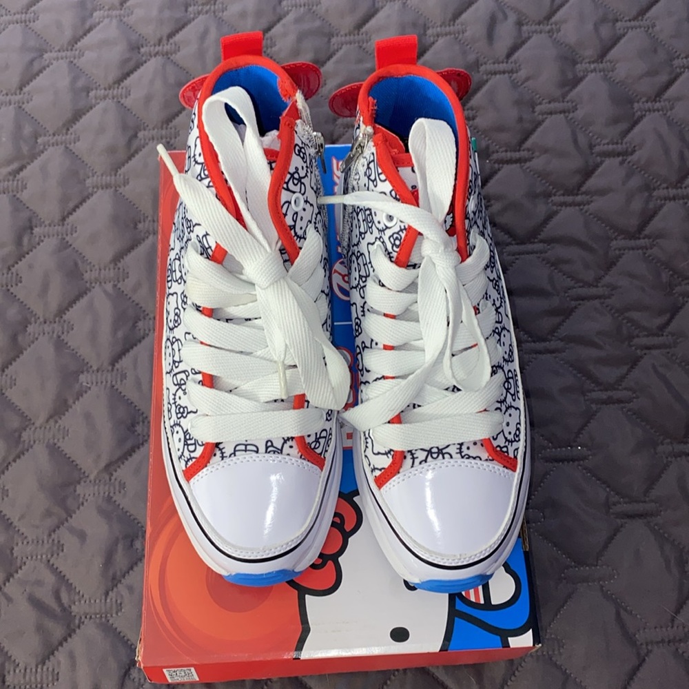 Kids Heelys Hello Kitty High Top Skate Sneakers